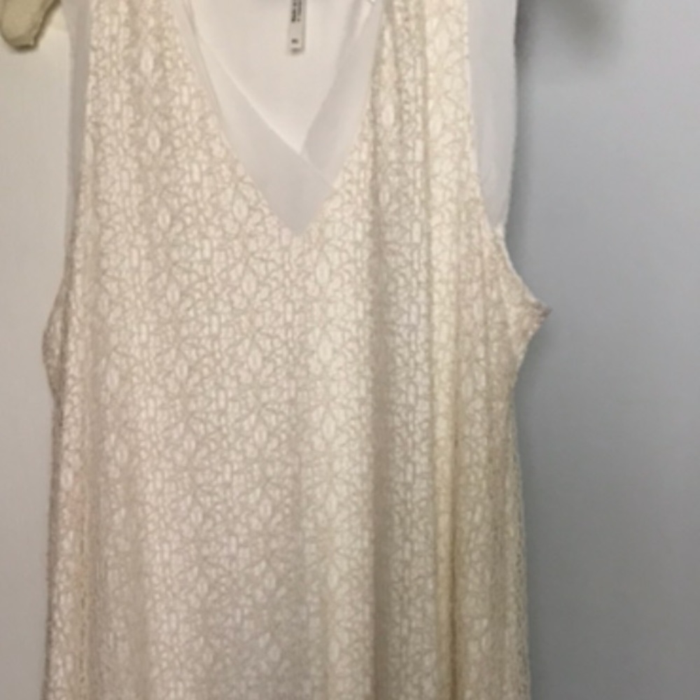 Sleeveless dress